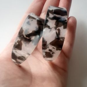 Princess Accessories Acrylic Hoop Earrings